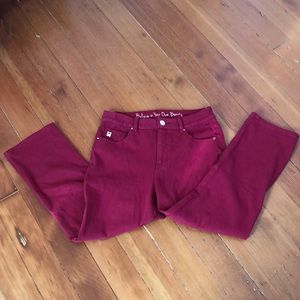 NWOT! New and Never Been Used Belle by Kim Gravel Burgundy Straight Leg Jeans